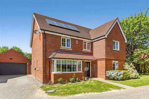 5 bedroom detached house for sale, Ditch Acre Grove, Clanfield