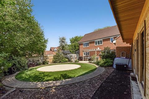 5 bedroom detached house for sale, Ditch Acre Grove, Clanfield