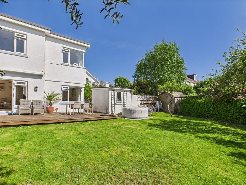 CAM04099 G0-PR0097-STILL013.jpg