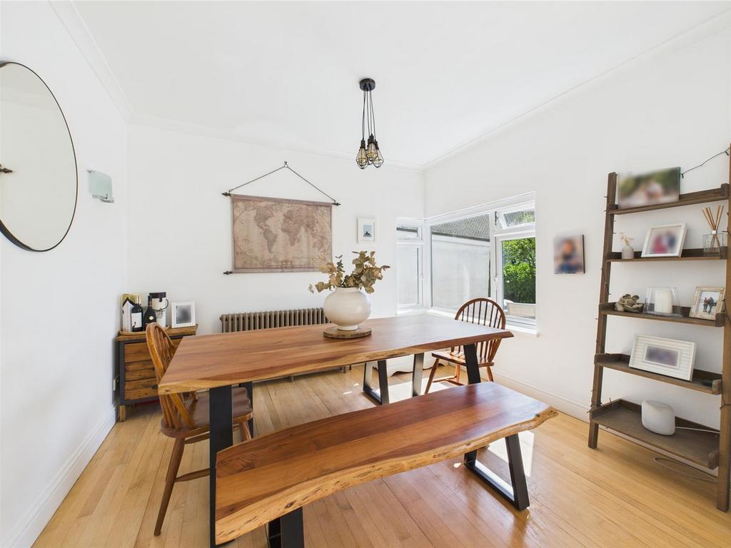 CAM04099 G0-PR0097-STILL006.jpg