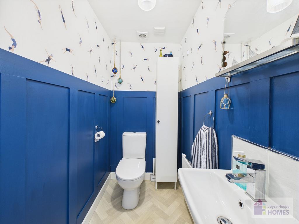 Cloaks WC
