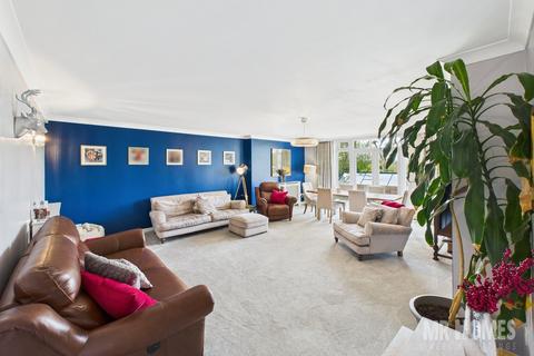 undefined, Lakin Drive, Barry, Barry, CF62