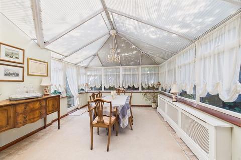 4 bedroom bungalow for sale, Boxhill