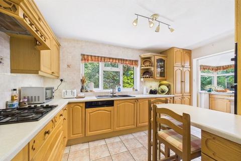 4 bedroom bungalow for sale, Boxhill