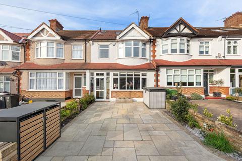 97 Merlin Grove, Beckenham, BR3 3HS