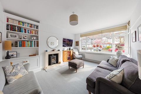 97 Merlin Grove, Beckenham, BR3 3HS