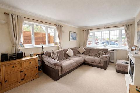 undefined, Lewis Close, Drakes Broughton