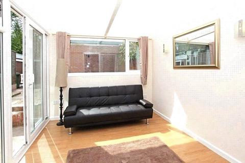 1 bedroom in a house share to rent, Catherton, Stirchley, Telford, Shropshire, TF3