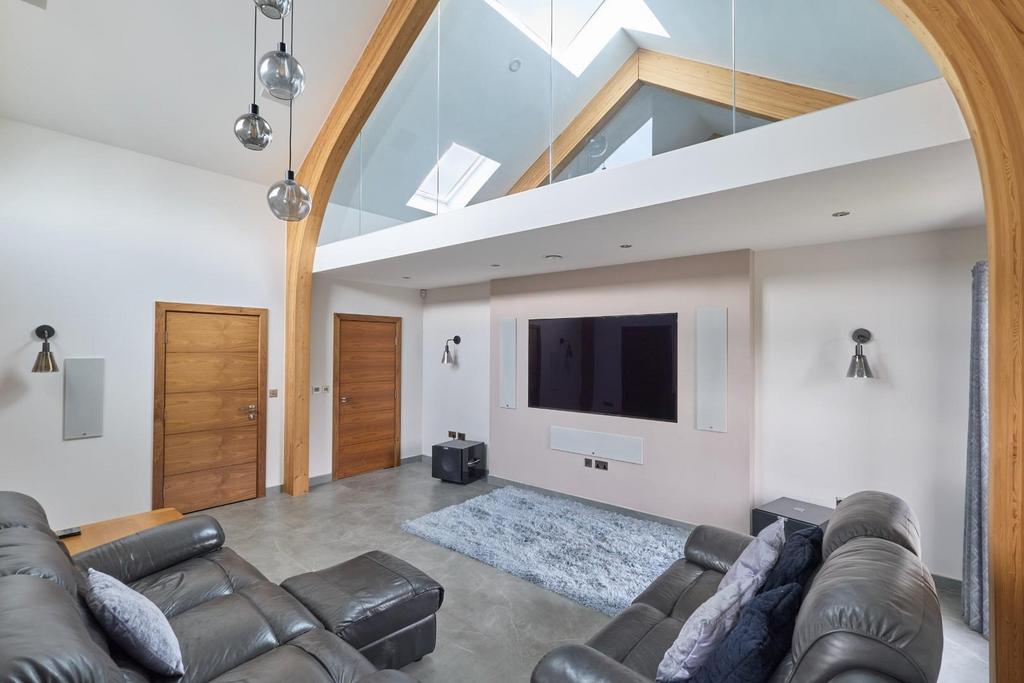 Meadowcroft Swavesey 2304250032.jpg