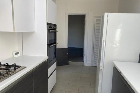 3 bedroom terraced house to rent, Hale WA15