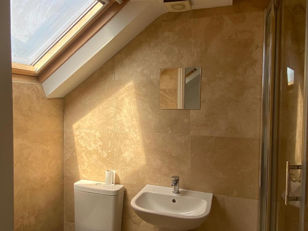 En-suite bathroom
