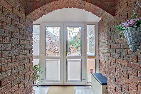 undefined, Lichfield WS14