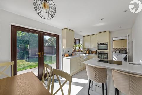 6 Argles Close, Greenhithe, DA9 9PA
