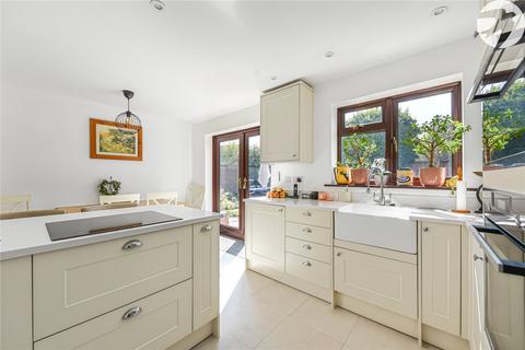 6 Argles Close, Greenhithe, DA9 9PA