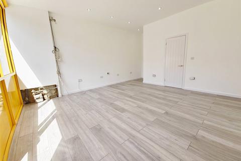 Shop to rent, Station Road, London, E12