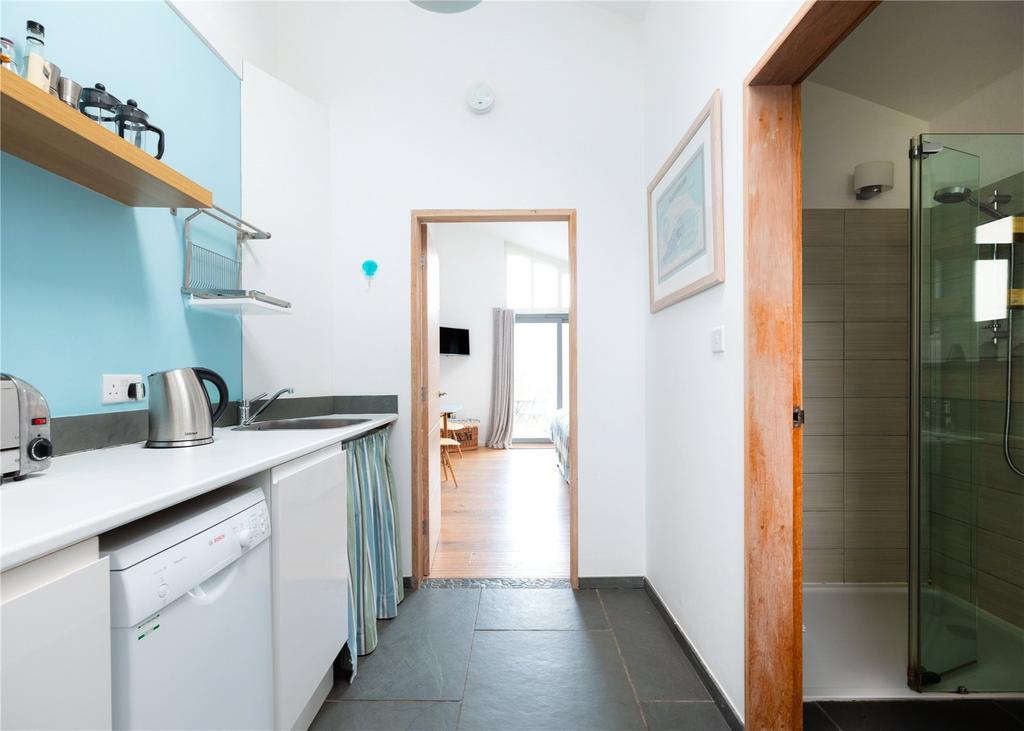 Studio Kitchen