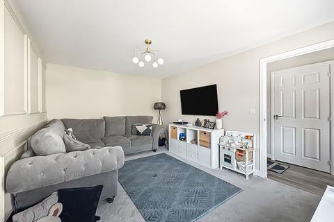 3 Baker Close, Great Oldbury, Stonehouse, GL10 3GY