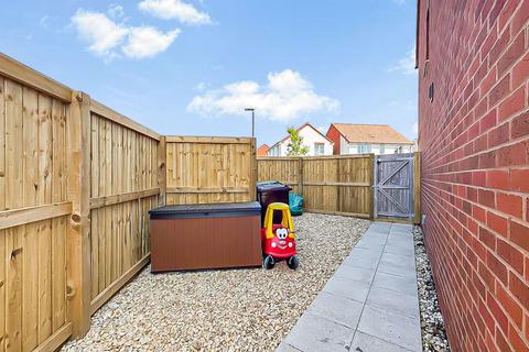 3 Baker Close, Great Oldbury, Stonehouse, GL10 3GY