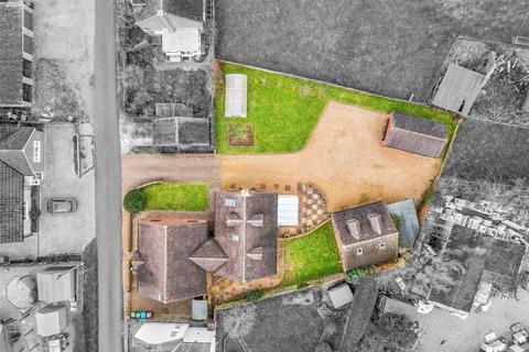 undefined, Ivy Lane, Stewkley, Buckinghamshire