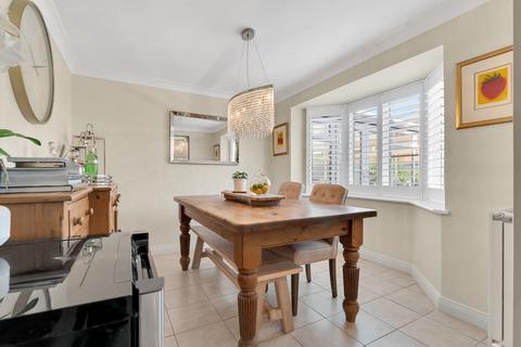 4 bedroom detached house for sale, Laburnum Way, Loughborough LE11