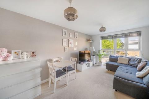 4 Burway Close, South Croydon, CR2 7AY