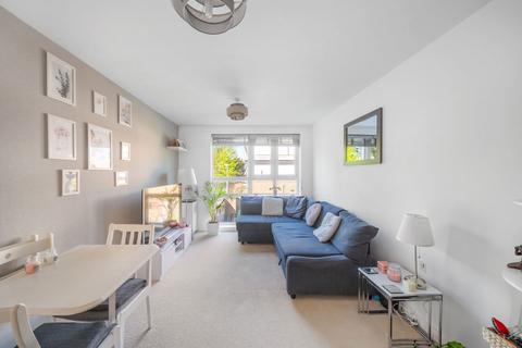 4 Burway Close, South Croydon, CR2 7AY