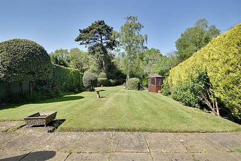 3 bedroom semi-detached house for sale, Sandhurst Lane, Bexhill-On-Sea