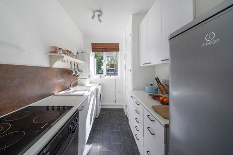19 Holderness Way, London, SE27 0EU