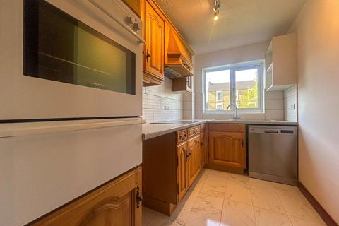 2 bedroom ground floor flat for sale, Fletton Avenue, Peterborough PE2