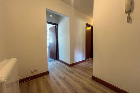 2 bedroom ground floor flat for sale, Fletton Avenue, Peterborough PE2