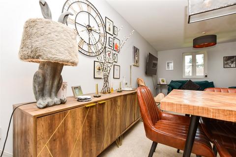 21 Trist Way, Ifield, Crawley, RH11 0LX