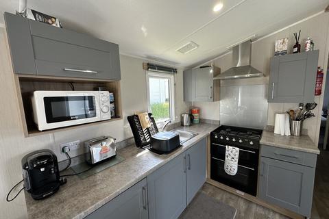 3 bedroom lodge for sale, Brynteg Holiday Park, Llanrug nr Caernarfon, Gwynedd, LL55