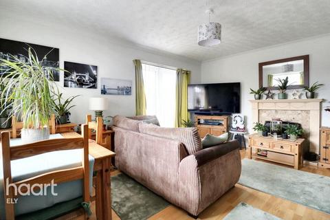 3 bedroom detached house for sale, Chestnut Drive, Soham