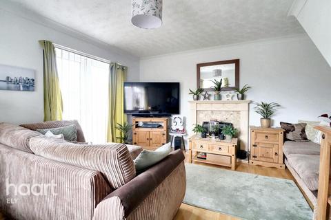 3 bedroom detached house for sale, Chestnut Drive, Soham