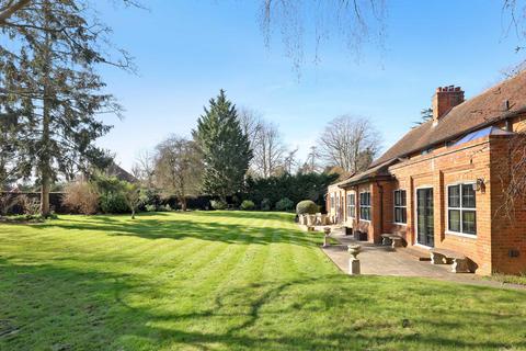 undefined, Ashmead Lane, Denham, Uxbridge, Buckinghamshire, UB9