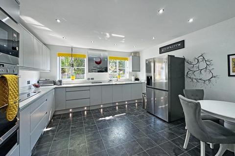 undefined, South Downs Road, Hale