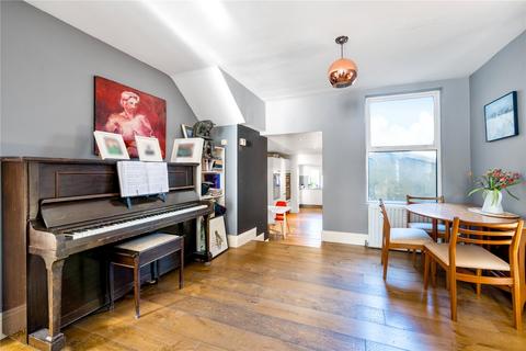 5 bedroom end of terrace house for sale, Crown Road, LONDON, N10