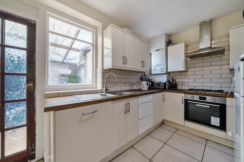 45 Elfrida Crescent, London, SE6 3EW