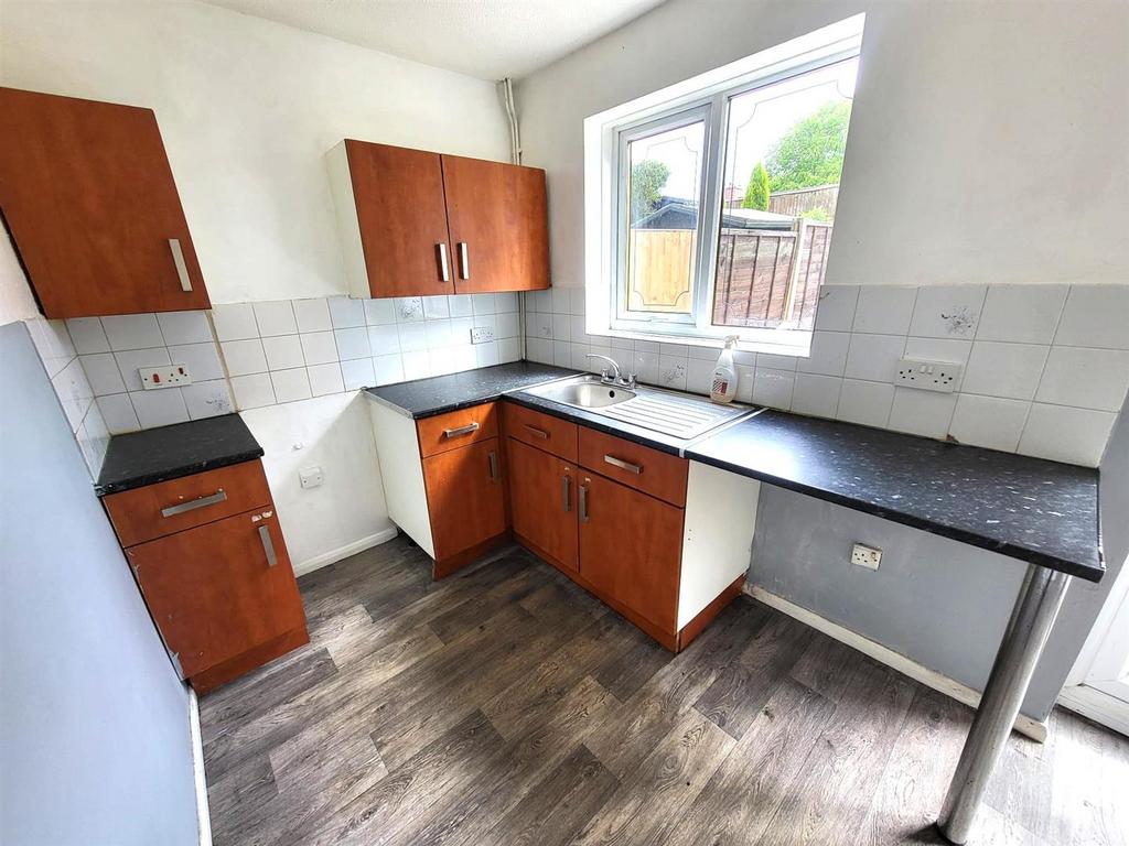 Kitchen Pic 3