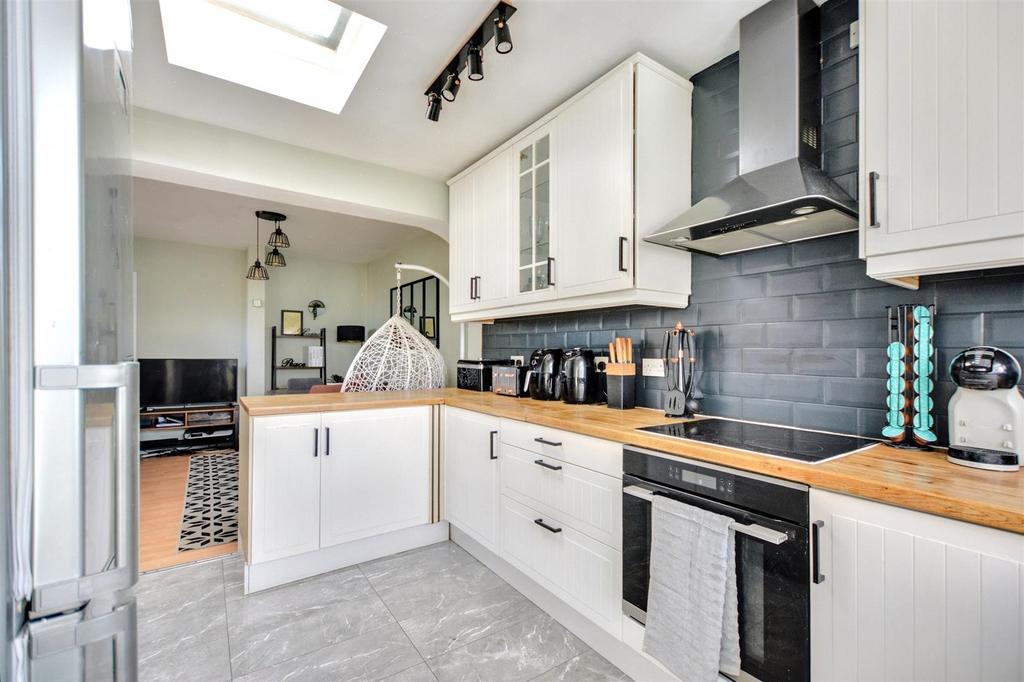 Kitchen 3.jpeg