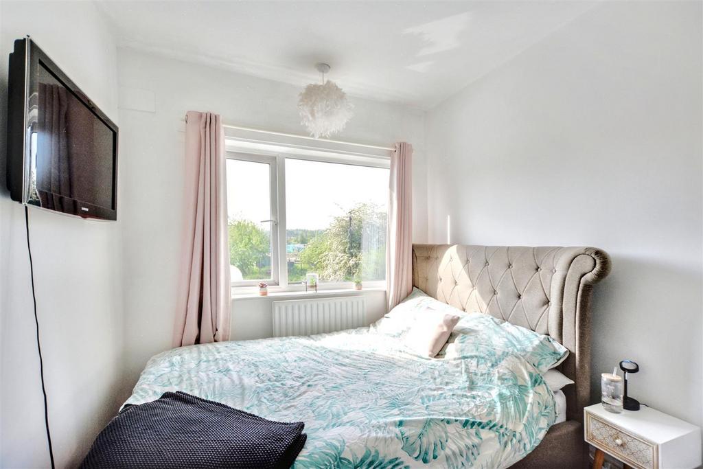Bedroom 2 1.jpeg