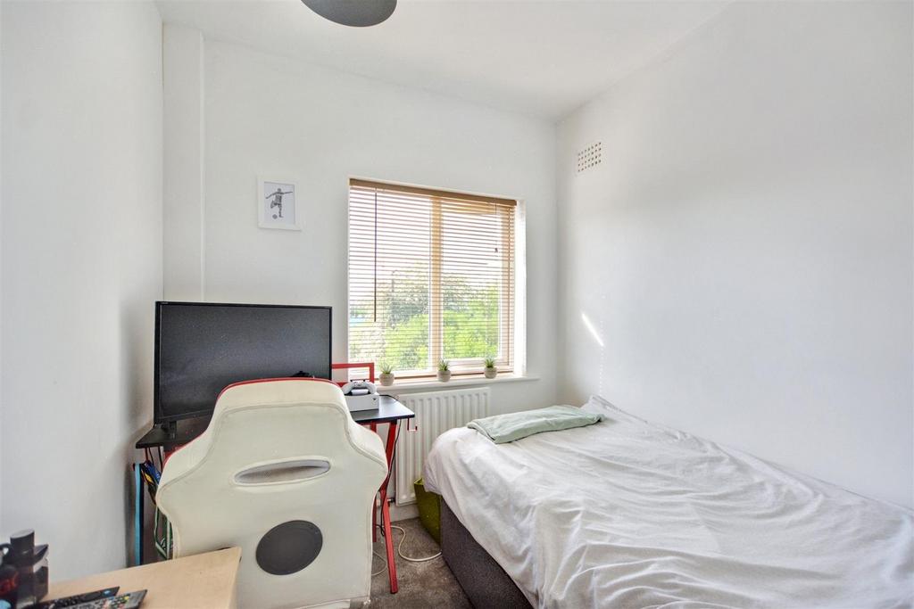 Bedroom 3 1.jpeg