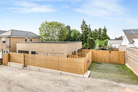2 bedroom detached house for sale, Albert Road, Sutton