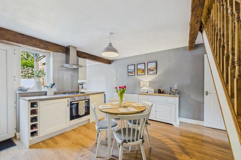 174 Buxton Road, Furness Vale, High Peak, SK23 7PH