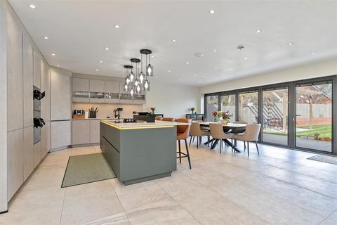 undefined, South Riding, Bricket Wood, St. Albans