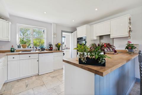 4 Old School Close, Tredrizzick, Wadebridge, PL27 6PH