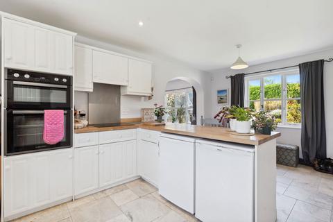 4 Old School Close, Tredrizzick, Wadebridge, PL27 6PH