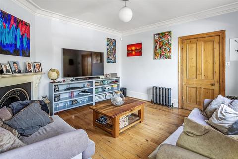 3 Banstead Road, Epsom, KT17 3EP