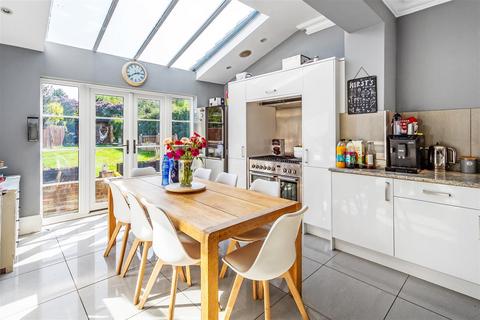 3 Banstead Road, Epsom, KT17 3EP