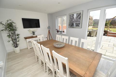 5 bedroom detached house for sale, Homefield Drive, Braintree